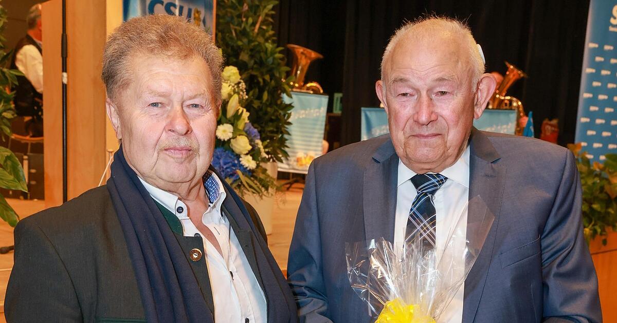 Günther Beckstein zu Gast bei Seniorenunion Arnstorf