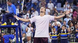 Alexander Zverev jubelt emotional. Alexander Zverev jubelt emotional.