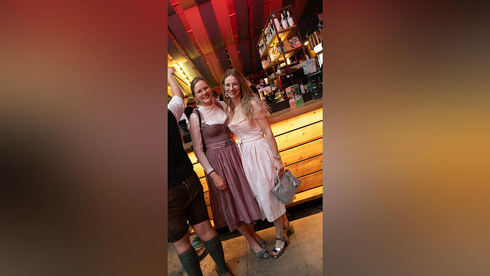 Die Partybilder vom Sonntag, 17. August, aus dem Festzelt Wenisch. Die Partybilder vom Sonntag, 17. August, aus dem Festzelt Wenisch.