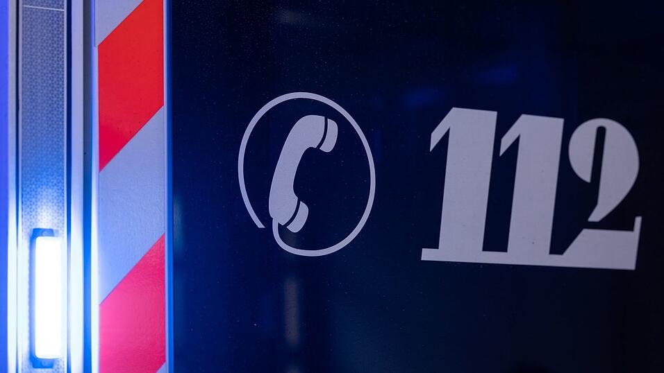 Ein Anwohner hatte den Brand bemerkt und die Feuerwehr gerufen. (Symbolbild)