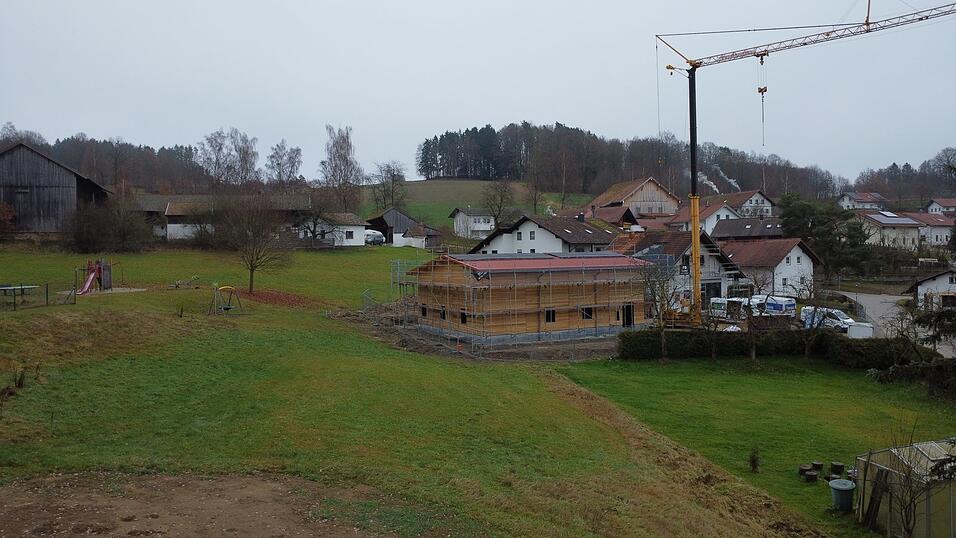 Das Feuerwehrhaus Pirka. Im Mai 2026 soll es fertig sein.