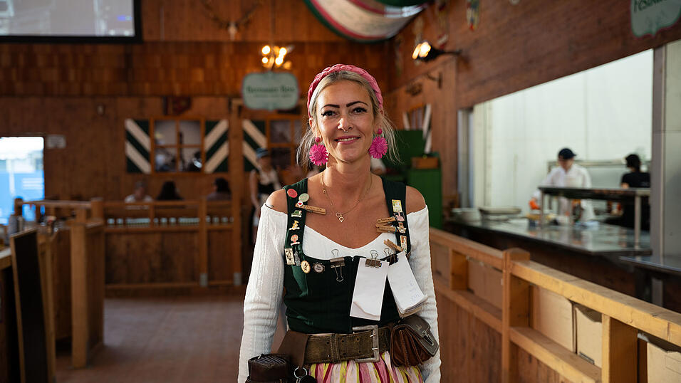 Die Partybilder vom Mittwoch, 12. August, aus dem Festzelt Weckmann. Die Partybilder vom Mittwoch, 12. August, aus dem Festzelt Weckmann.