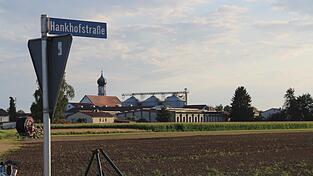 F&uuml;r ein 3,3 Hektar gro&szlig;es Wohngebiet an der Hankhofstra&szlig;e in Altenbuch hat der Marktrat nun die n&ouml;tigen Verwaltungsschritte erledigt.