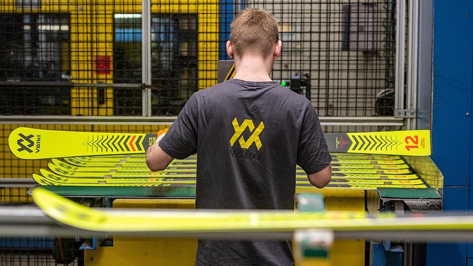 &bdquo;Die Entt&auml;uschung in der Belegschaft ist riesengro&szlig;&ldquo;: Die IG Metall kritisiert, dass sich V&ouml;lkl nicht an eine Zusage f&uuml;r Lohnerh&ouml;hungen f&uuml;r seine Besch&auml;ftigten in Straubing halten w&uuml;rde.