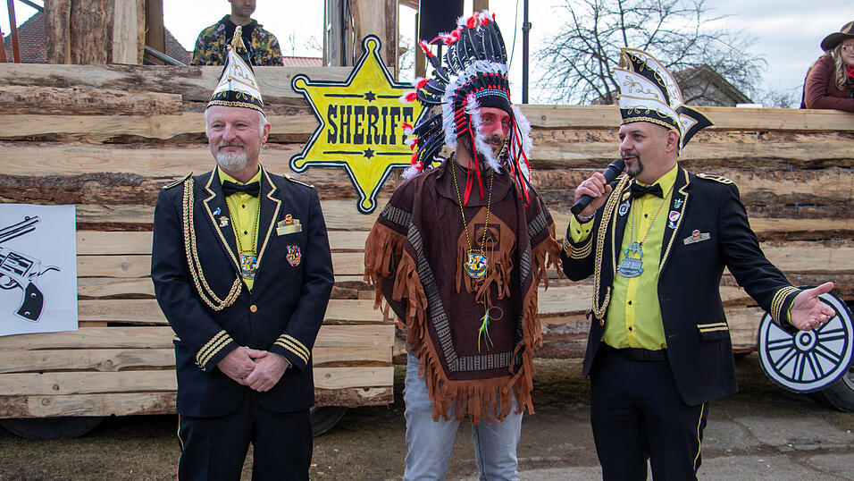 Am Samstag fand der Faschingsumzug in Otzing (Kreis Deggendorf) statt. Am Samstag fand der Faschingsumzug in Otzing (Kreis Deggendorf) statt.