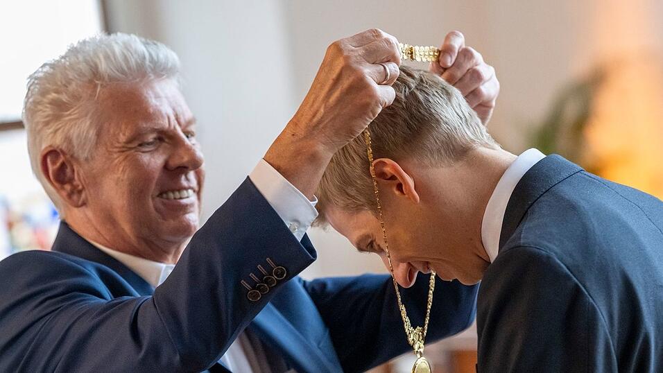 Dieter Reiter wollte seinem Nachfolger die Amtskette pers&ouml;nlich umh&auml;ngen.