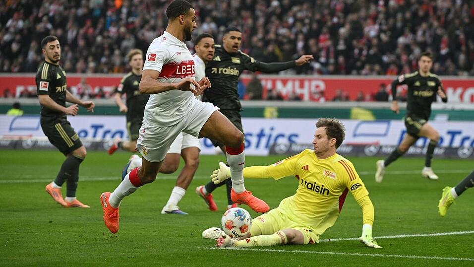 Vergab die erste Stuttgarter Chance: Josha Vagnoman (M).