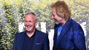 Die beiden Moderatoren Fritz Egner und Thomas Gottschalk verbindet eine lange Freundschaft. (Archivbild)