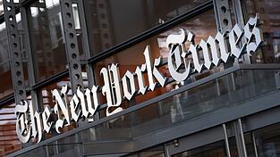US-Präsident Donald Trump hat eine Milliarden-Klage gegen die renommierte «New York Times» eingereicht - doch ein Gericht weist die zunächst ab. (Archivbild)