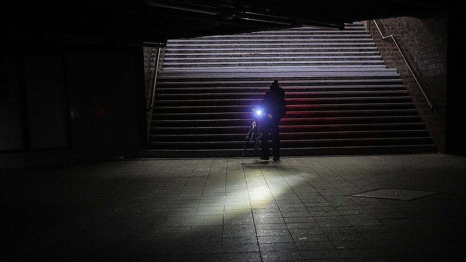 100.000 Menschen waren von dem Stromausfall in Berlin betroffen. 100.000 Menschen waren von dem Stromausfall in Berlin betroffen.