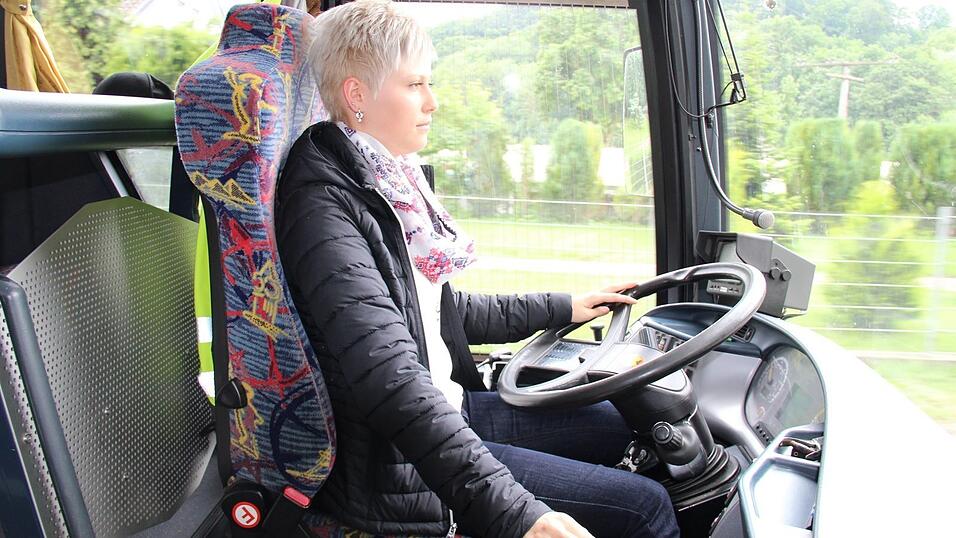 Die 20-jährige Kathrin Speckner an ihrem Arbeitsplatz. (Foto: lal) Die 20-jährige Kathrin Speckner an ihrem Arbeitsplatz. (Foto: lal)