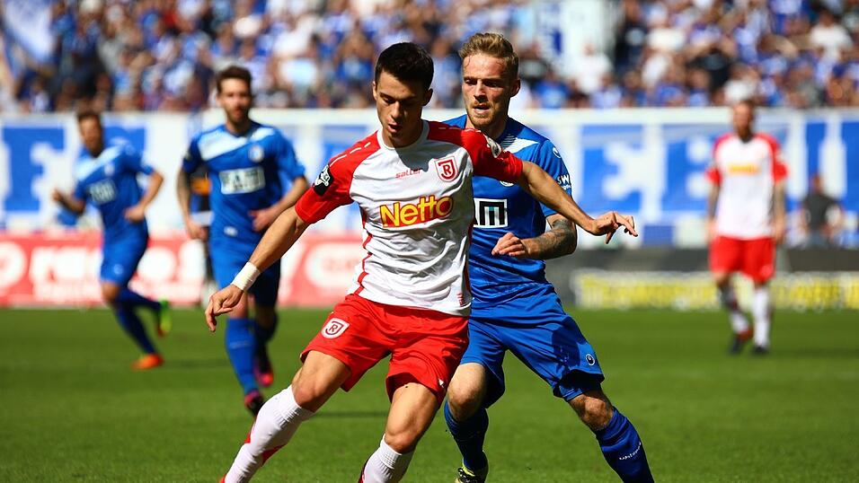 Jahn Regensburg hat auch das Drittliga-Spitzenspiel beim 1. FC Magdeburg gewonnen.