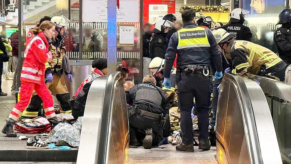 Messerattacke am Essener Hauptbahnhof - ein Verdächtiger sitzt jetzt in U-Haft. (Archivbild) Messerattacke am Essener Hauptbahnhof - ein Verdächtiger sitzt jetzt in U-Haft. (Archivbild)