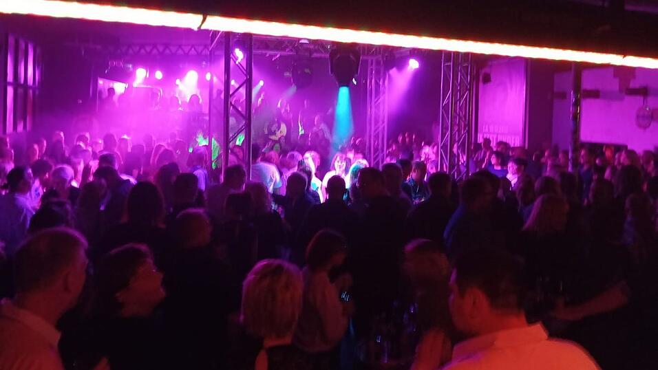 Die Eventhall wird auch diesmal wieder eine richtig tolle Discoarena abgeben. Die Eventhall wird auch diesmal wieder eine richtig tolle Discoarena abgeben.