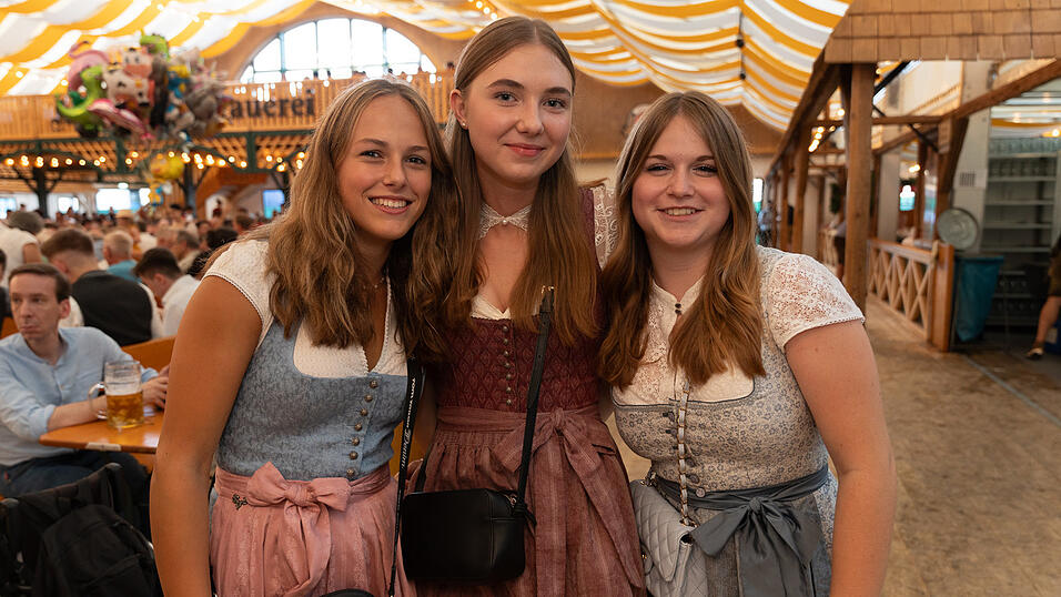 Die Partybilder vom Donnerstag, 17. August 2023, aus dem Festzelt Nothaft. Die Partybilder vom Donnerstag, 17. August 2023, aus dem Festzelt Nothaft.