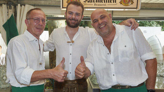 Die Partybilder vom Dienstag, 13. August 2024, aus dem Festzelt Lechner. Die Partybilder vom Dienstag, 13. August 2024, aus dem Festzelt Lechner.