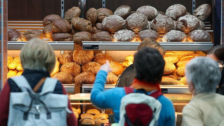 Die Bäckereien tun sich zunehmend schwer, mit den Preisen der Backwaren im Lebensmittelhandel mitzuhalten.
