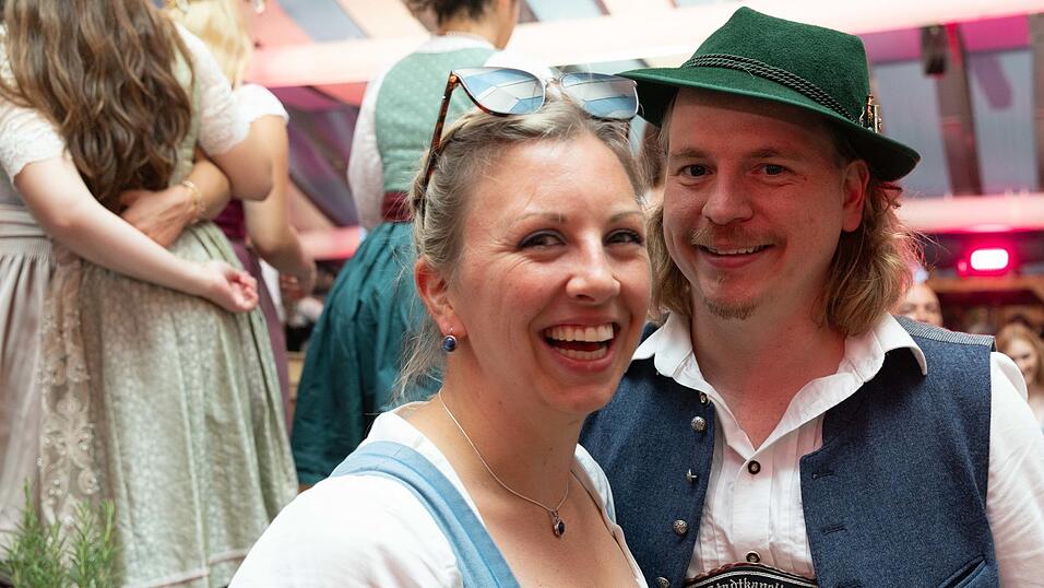 Die Partybilder vom Freitag, 7. August, aus dem Festzelt Wenisch. Die Partybilder vom Freitag, 7. August, aus dem Festzelt Wenisch.