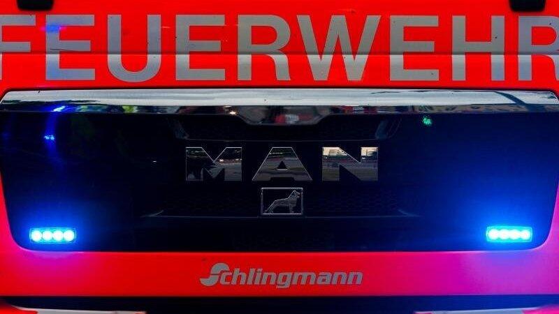 Zwei Mal musste die Feuerwehr anrücken - gebraucht wurde sie nur ein Mal. (Symbolbild) Zwei Mal musste die Feuerwehr anrücken - gebraucht wurde sie nur ein Mal. (Symbolbild)