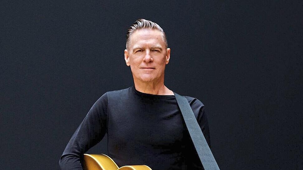 Bryan Adams verl&auml;ngert seine umjubelte &bdquo;Roll With The Punches&ldquo;-Tournee und spielt 2027 zahlreiche Shows unter freiem Himmel.