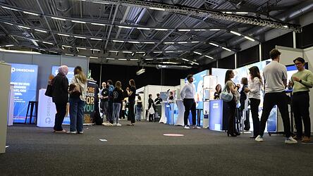 Laut Veranstalter besuchten etwa 1.100 Studenten der Hochschule Landshut die Messe.