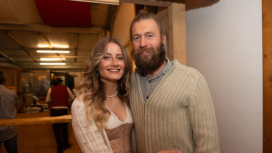 Die Partybilder vom Freitag, 11. August 2023, aus dem Festzelt Greindl. Die Partybilder vom Freitag, 11. August 2023, aus dem Festzelt Greindl.