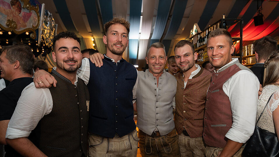 Die Partybilder vom Freitag, 11. August 2023, aus dem Festzelt Wenisch. Die Partybilder vom Freitag, 11. August 2023, aus dem Festzelt Wenisch.