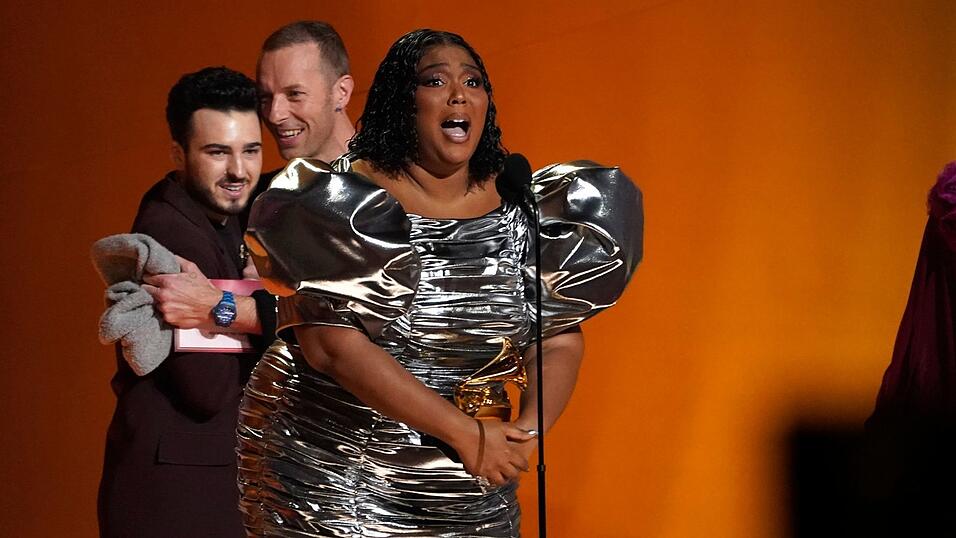 Die US-amerikanische S&auml;ngerin Lizzo bei den Grammy-Awards. (Archivbild)