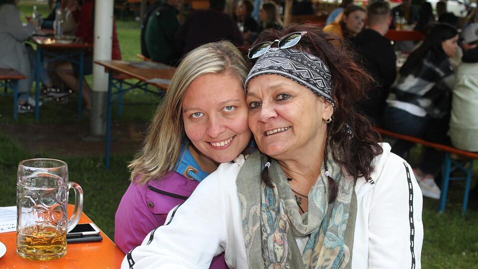 Die Landshuter genießen die neuen Freiheiten und das gute Wetter. Die Landshuter genießen die neuen Freiheiten und das gute Wetter.