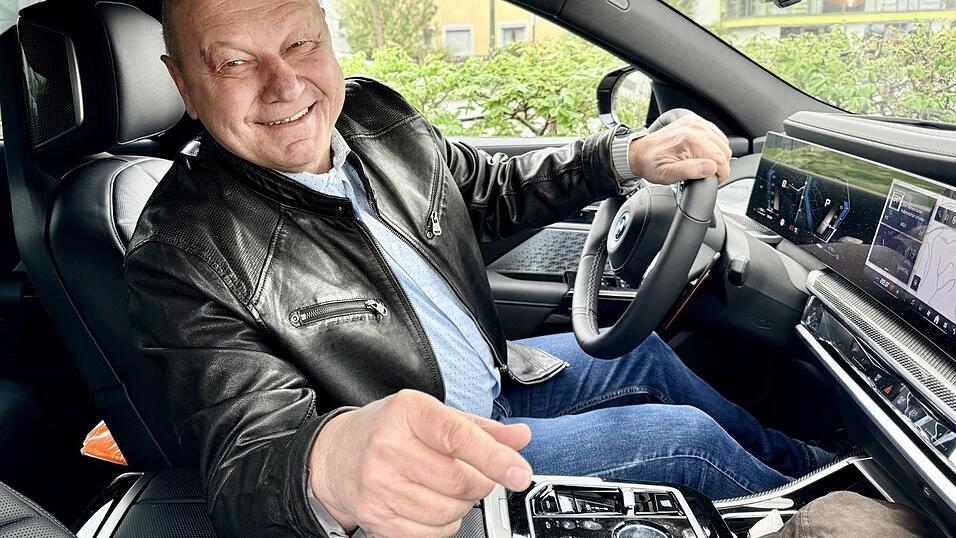 Sein Arbeitsplatz hatte vier R&auml;der: Fred Listl war an der Seite der Oberb&uuml;rgermeister in Bayern und Deutschland, aber auch im europ&auml;ischen Ausland unterwegs.