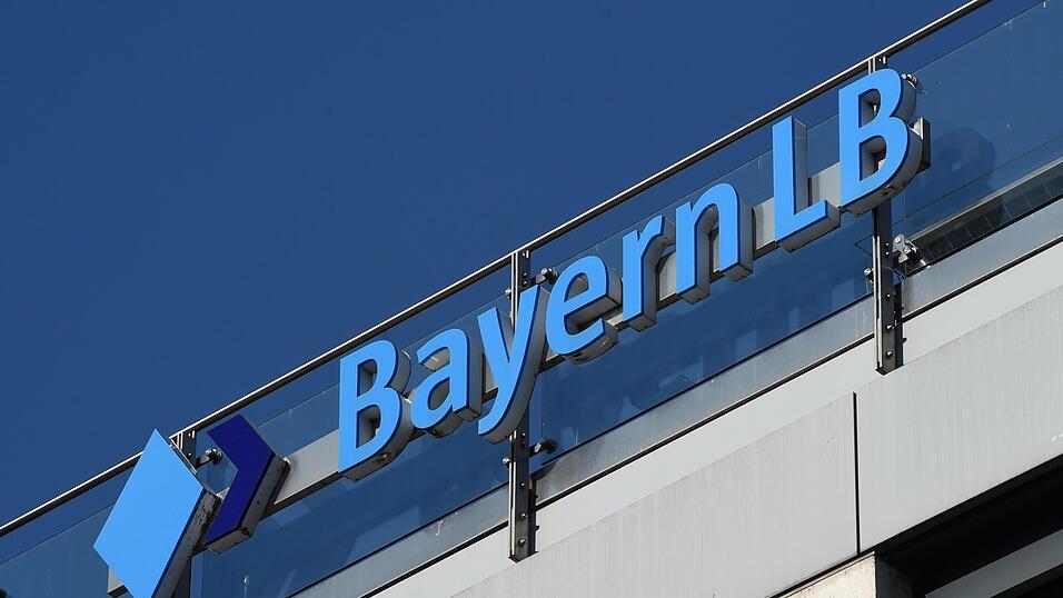 BayernLB-Vorstandsvorsitzender Stephan Winkelmeier ist 'zufrieden mit dem Erreichten'. BayernLB-Vorstandsvorsitzender Stephan Winkelmeier ist 'zufrieden mit dem Erreichten'.