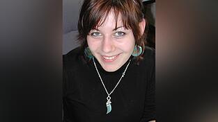 Tanja Pfeffer (21) studiert Medien- und Kommunikationswissenschaften in Passau. Natürlich weiß sie, dass Frauen, auch sie selbst, oft sehr kompliziert sind. Deshalb ist sie der Meinung, dass den Jungs geholfen werden muss.