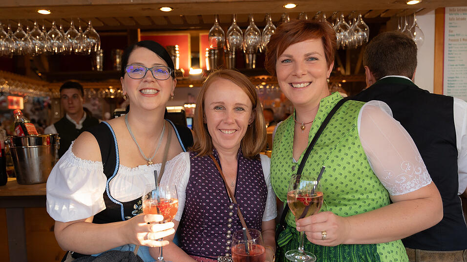 Die Partybilder vom Freitag, 11. August 2023, aus dem Festzelt Krönner. Die Partybilder vom Freitag, 11. August 2023, aus dem Festzelt Krönner.