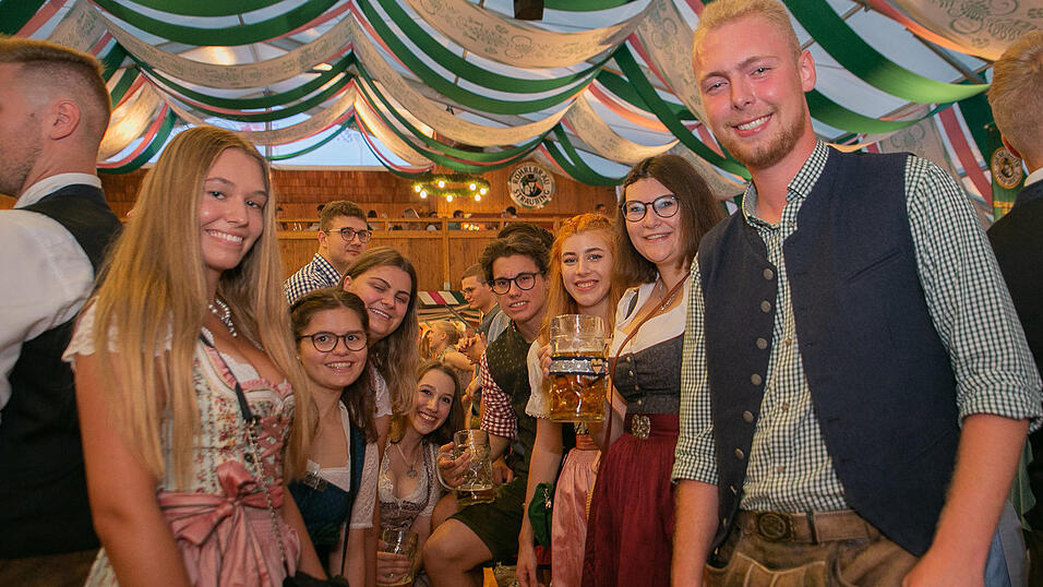 Die Partybilder von Freitag, 19. August 2022, aus dem Festzelt Weckmann.