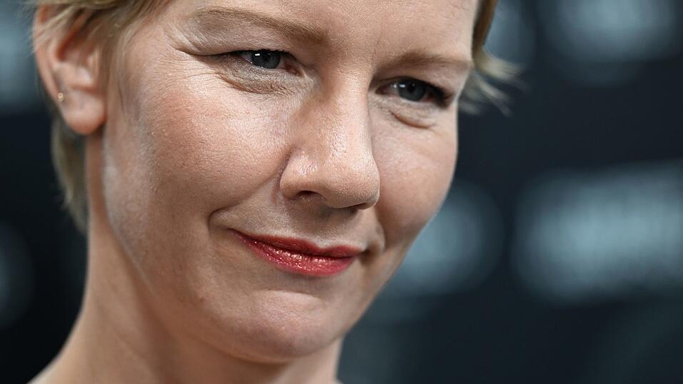 Ihre Rollen sind eher ernst, oft nur auf den ersten Blick: Sandra H&uuml;ller. (Archivbild)