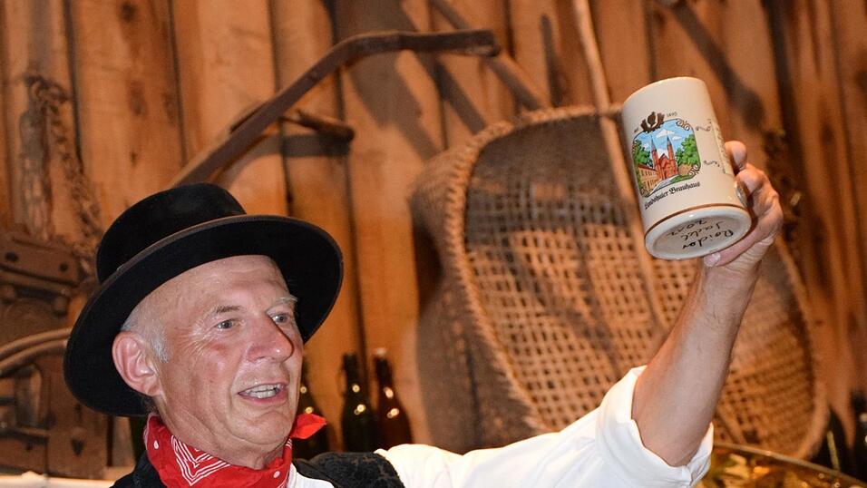 Gastwirt Siegfried Betz begeisterte mit seiner &bdquo;Rede an den Roider Jackl&ldquo;.