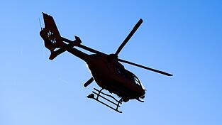 Nach Angaben der Polizei war ein Rettungshubschrauber im Einsatz. (Symbolbild)