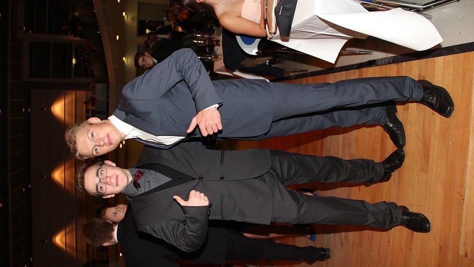 Die Bilder vom Abschlussball der Tanzschule Seidel in der Fraunhofer-Halle am 28. November. Die Bilder vom Abschlussball der Tanzschule Seidel in der Fraunhofer-Halle am 28. November.