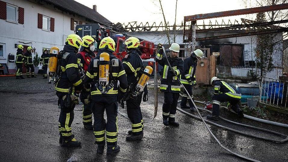 In Reisbach hat es in einer Werkstatt gebrannt. In Reisbach hat es in einer Werkstatt gebrannt.