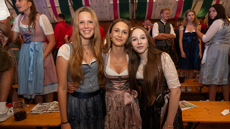 Die Partybilder vom Montag, 19. August, aus dem Festzelt Weckmann. Die Partybilder vom Montag, 19. August, aus dem Festzelt Weckmann.