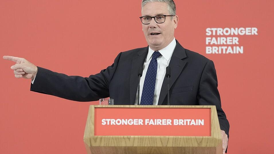 Keir Starmer warnte bereits vergangenes Jahr, Gro&szlig;britannien m&uuml;sse wieder &bdquo;kriegsbereit&ldquo; werden.