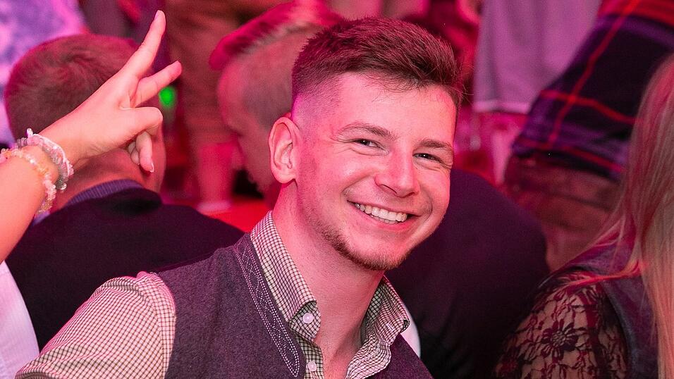 Die Partybilder vom Freitag, 12. August 2022, aus dem Festzelt Reisinger.