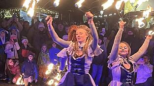 Die Avalon Feuerwelten werden mit ihren himmlischen Walking-Acts die Besucher verzaubern.