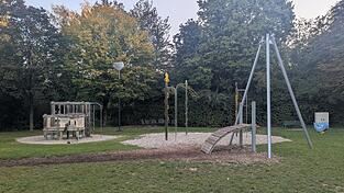 Sehr beliebt ist der Spielplatz im Stadtpark. Dort wird auch am meisten investiert. Sehr beliebt ist der Spielplatz im Stadtpark. Dort wird auch am meisten investiert.