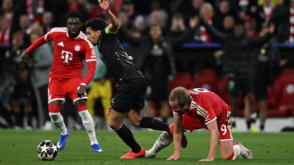 Kanada-Kapit&auml;n Alphonso Davies (l.) f&auml;llt mehrere Wochen aus.
