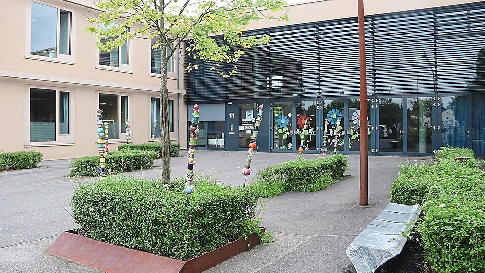 Ab dem Schuljahr 2026/2027 versch&auml;rft sich die Platzsituation durch den Rechtsanspruch auf Ganztagsbetreuung im Institut f&uuml;r H&ouml;ren und Sprache noch mal. Umbauarbeiten sollen Abhilfe schaffen.