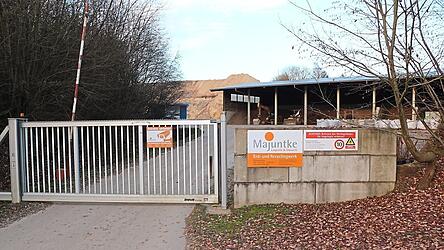 Für das Erd- und Recyclingwerk in Untereinöd bedarf es einer neuerlichen Genehmigung nach dem Bundesimmissionsschutzgesetz (BImSchG).