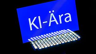 Das Wort des Jahres 2025 ist &laquo;KI-&Auml;ra&raquo;. Voraussichtlich 2026 werden viele Verbraucherinnen und Verbraucher erstmals einer Weiterentwicklung der Technologie begegnen - beim Online-Einkauf. (Symbolbild)