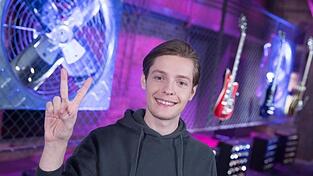 Der Kandidat Benjamin Dolic im Finale der Castingshow 'Voice of Germany' 2018.