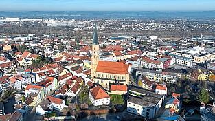 Die Stadt feiert ein Jubiläum - und die Bürger sind eingeladen, kräftig mitzufeiern. Die Stadt feiert ein Jubiläum - und die Bürger sind eingeladen, kräftig mitzufeiern.